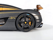 Load image into Gallery viewer, Koenigsegg Agera S - Hundra carbon gold OPEN PARTS - 1:18
