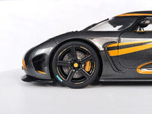 Load image into Gallery viewer, Koenigsegg Agera S - Hundra carbon gold OPEN PARTS - 1:18
