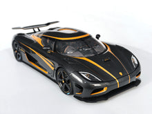 Load image into Gallery viewer, Koenigsegg Agera S - Hundra carbon gold OPEN PARTS - 1:18
