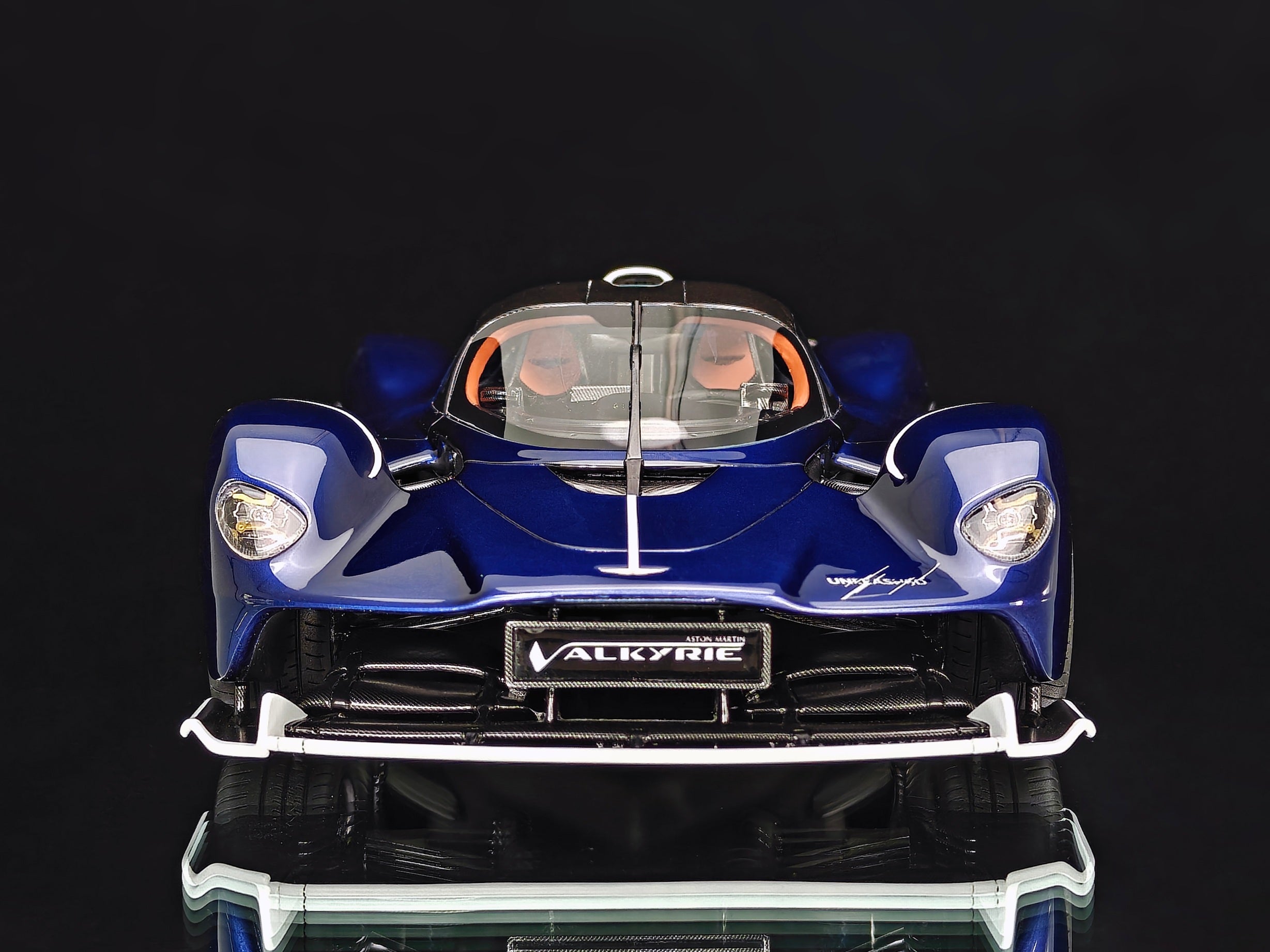 Aston Martin Valkyrie - Sabiro Blue - 1:18