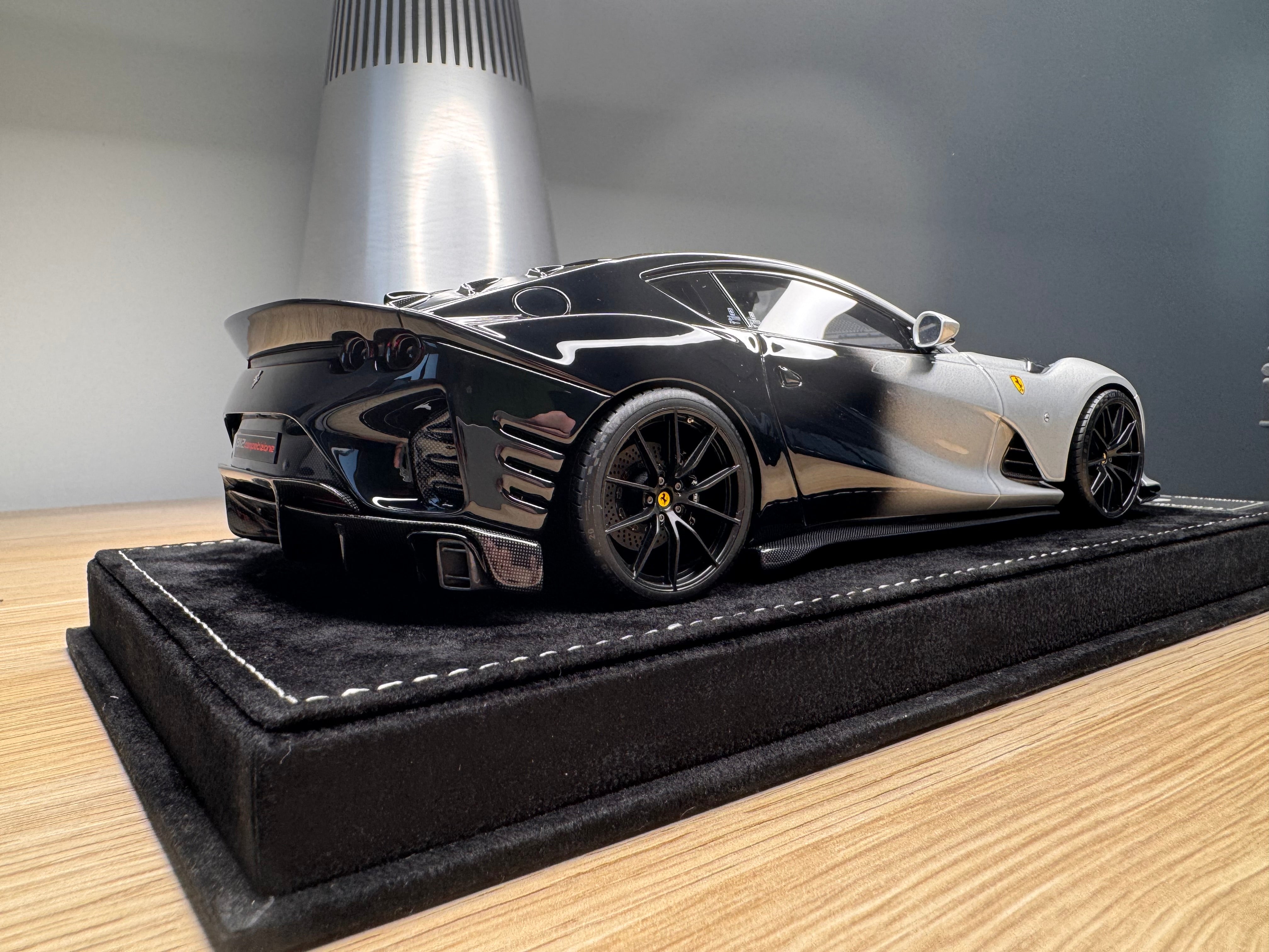 Ferrari 812 Competizione - Grigio Titanio & Nero Daytona - 1:18