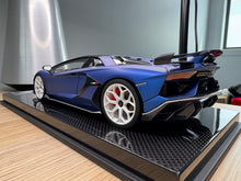 Load image into Gallery viewer, Lamborghini Aventador SVJ - Blu Emera - 1:18
