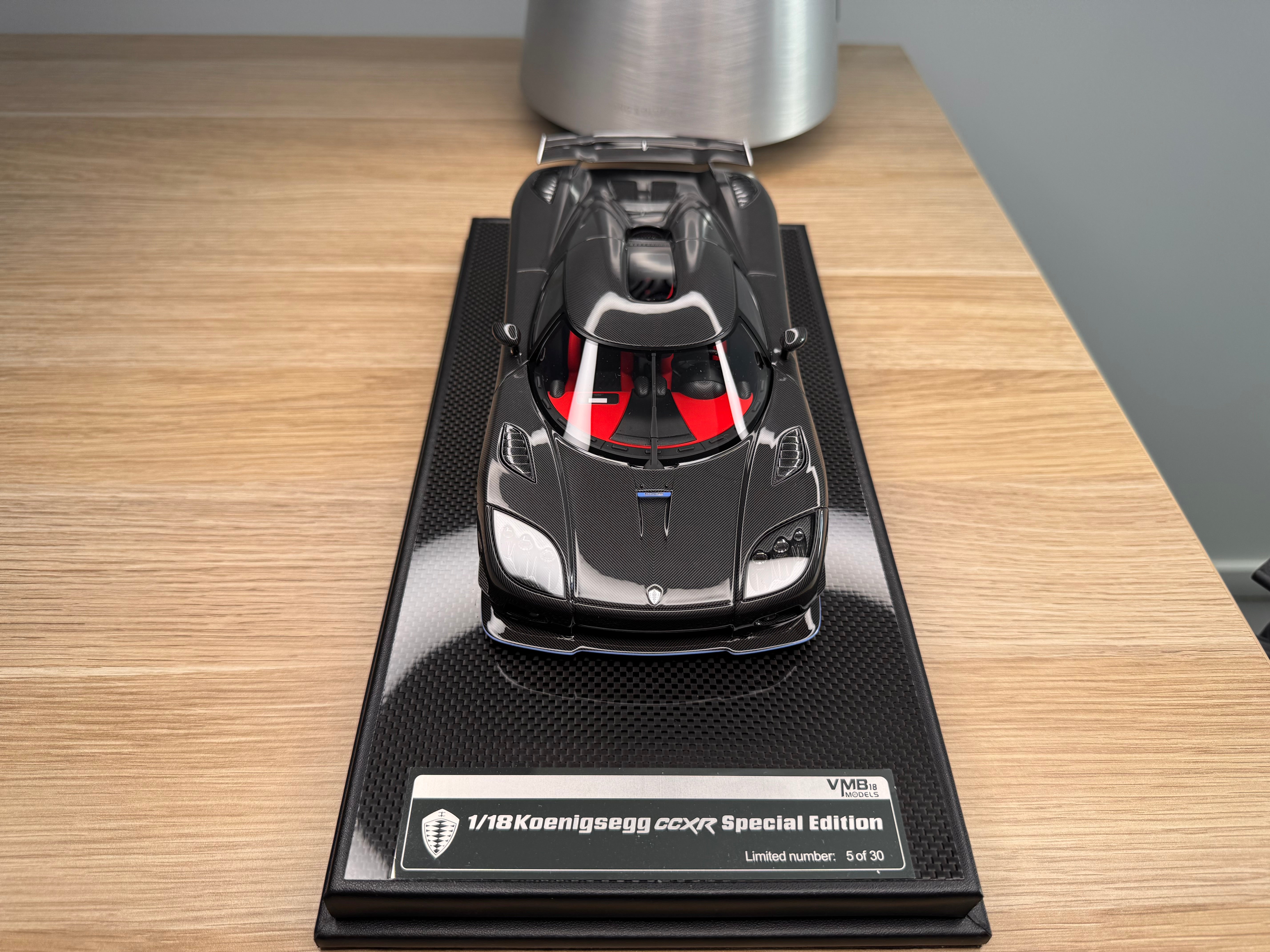 Koenigsegg CCXR - Black Carbon - 1:18