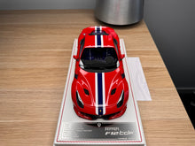 Load image into Gallery viewer, Ferrari F12tdf - Rosso Corsa golden rims - 1:18
