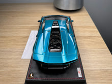 Load image into Gallery viewer, Lamborghini Countach LPI 800-4 - Blu Uranus LE49 - 1:18
