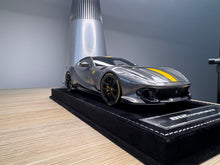 Load image into Gallery viewer, Ferrari 812 Competizione - Grigio Silverstone - 1:18
