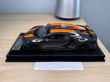 Load image into Gallery viewer, Bugatti Chiron Super Sport 300 - Black Carbon &amp; Orange - 1:18
