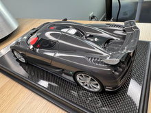 Load image into Gallery viewer, Koenigsegg CCXR - Black Carbon - 1:18
