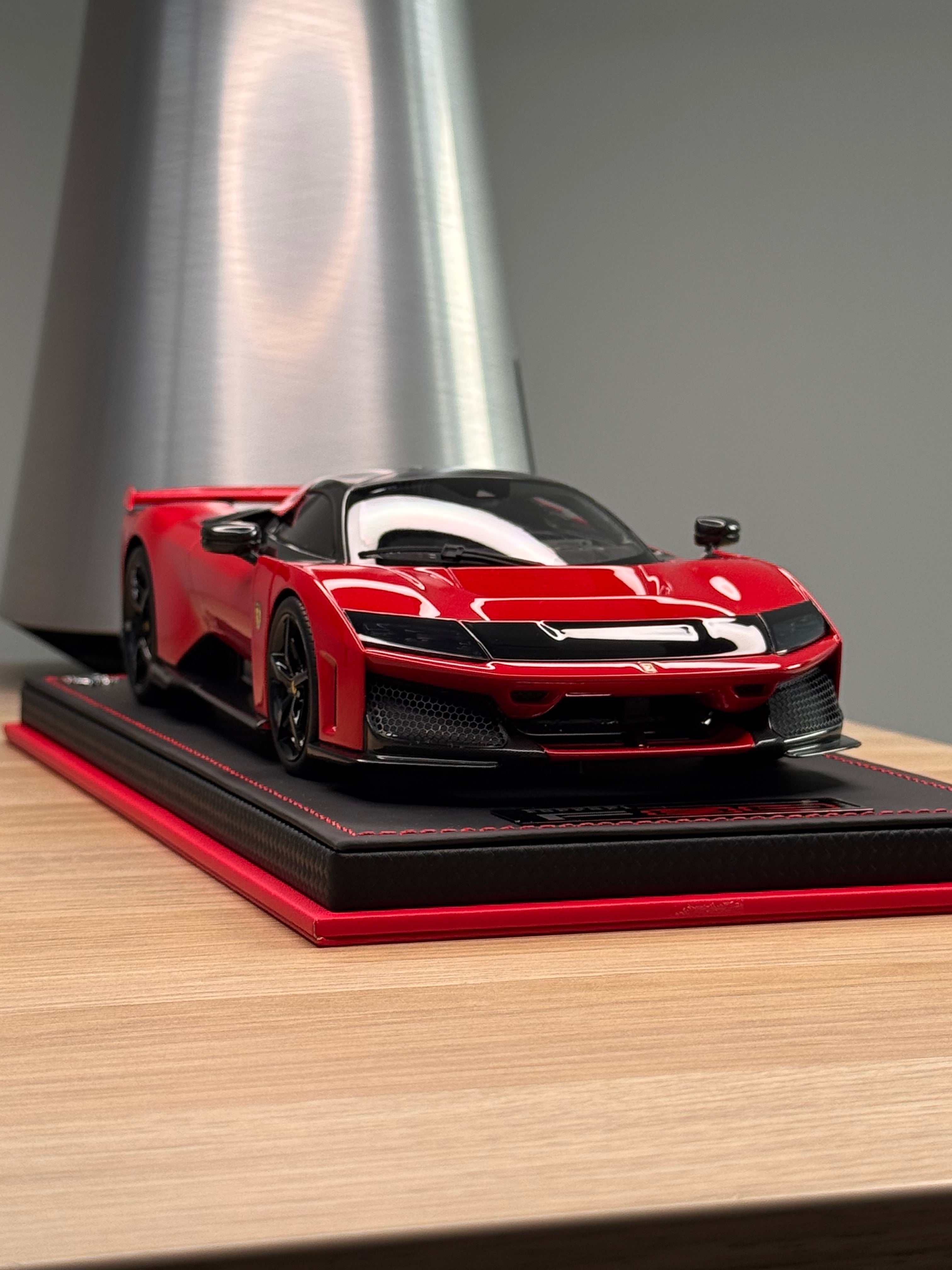 Ferrari F80 - MR Rosso Corsa - 1:18