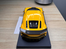 Load image into Gallery viewer, Bugatti Centodieci - yellow - 1:18
