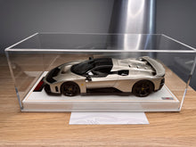 Load image into Gallery viewer, Ferrari F80 - Alluminio Lucido LE49 - 1:18

