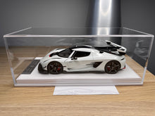 Load image into Gallery viewer, Koenigsegg Jesko PMC Special Project - Crystal White - 1:18
