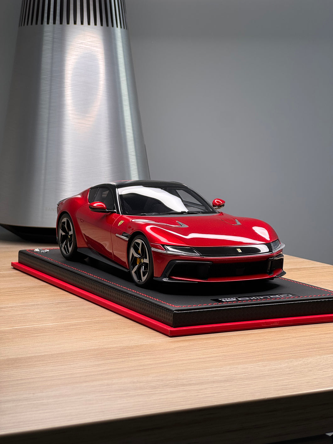 Ferrari 12 Cilindri - Rosso Imola - 1:18