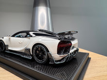 Load image into Gallery viewer, Bugatti Chiron 2.0 White with Luminous Blue - 1:18
