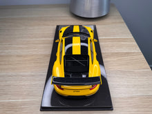 Load image into Gallery viewer, Porsche 911 GT2RS - Racing Yellow - 1:18
