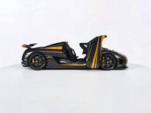 Load image into Gallery viewer, Koenigsegg Agera S - Hundra carbon gold OPEN PARTS - 1:18
