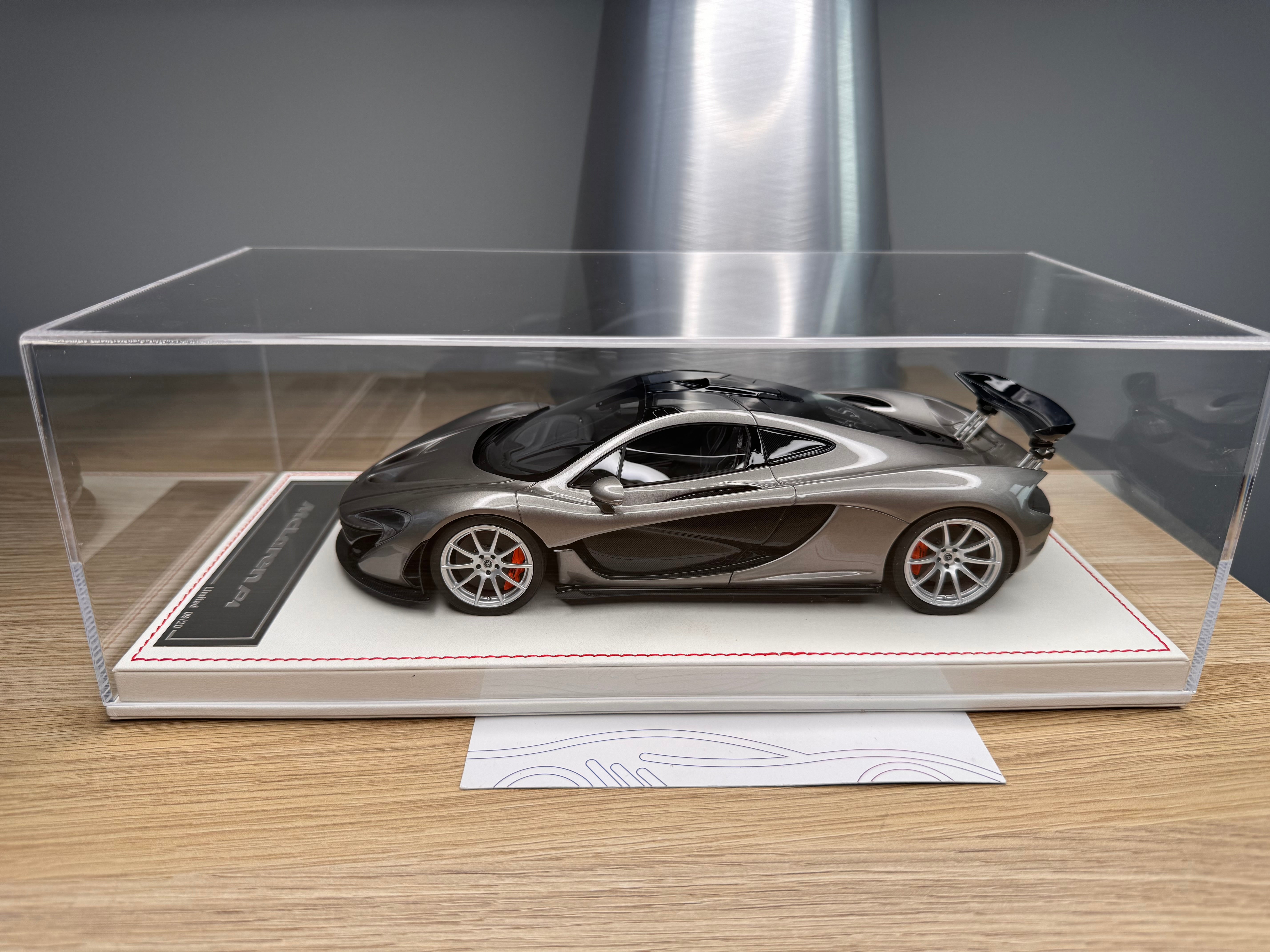 McLaren P1 - Sarthe Grey - 1:18