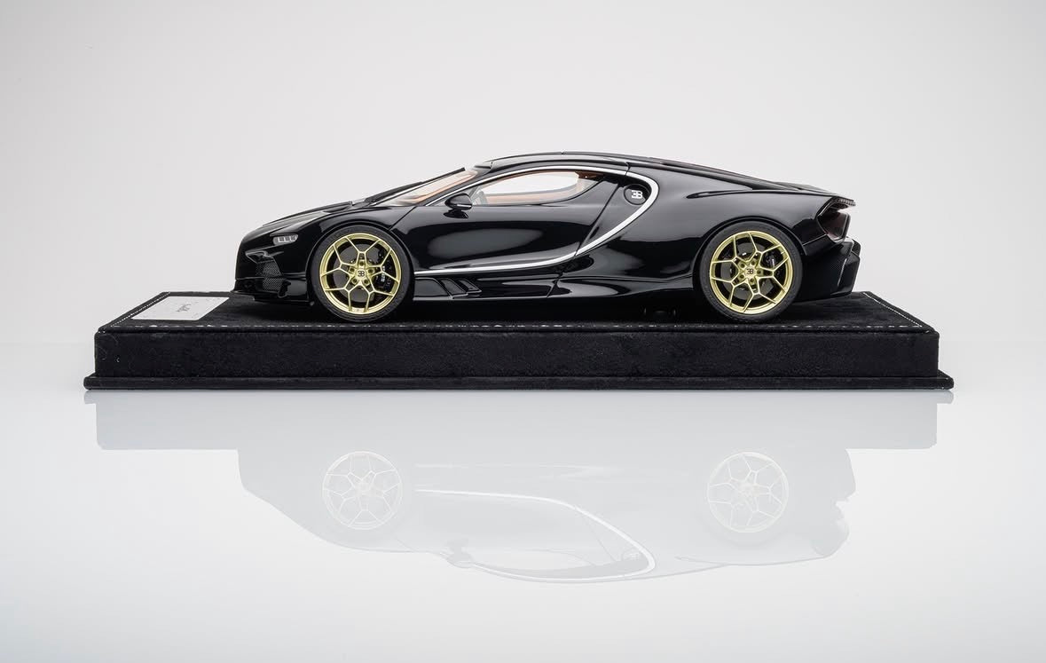 Bugatti Tourbillon - Diamond Black - 1:18
