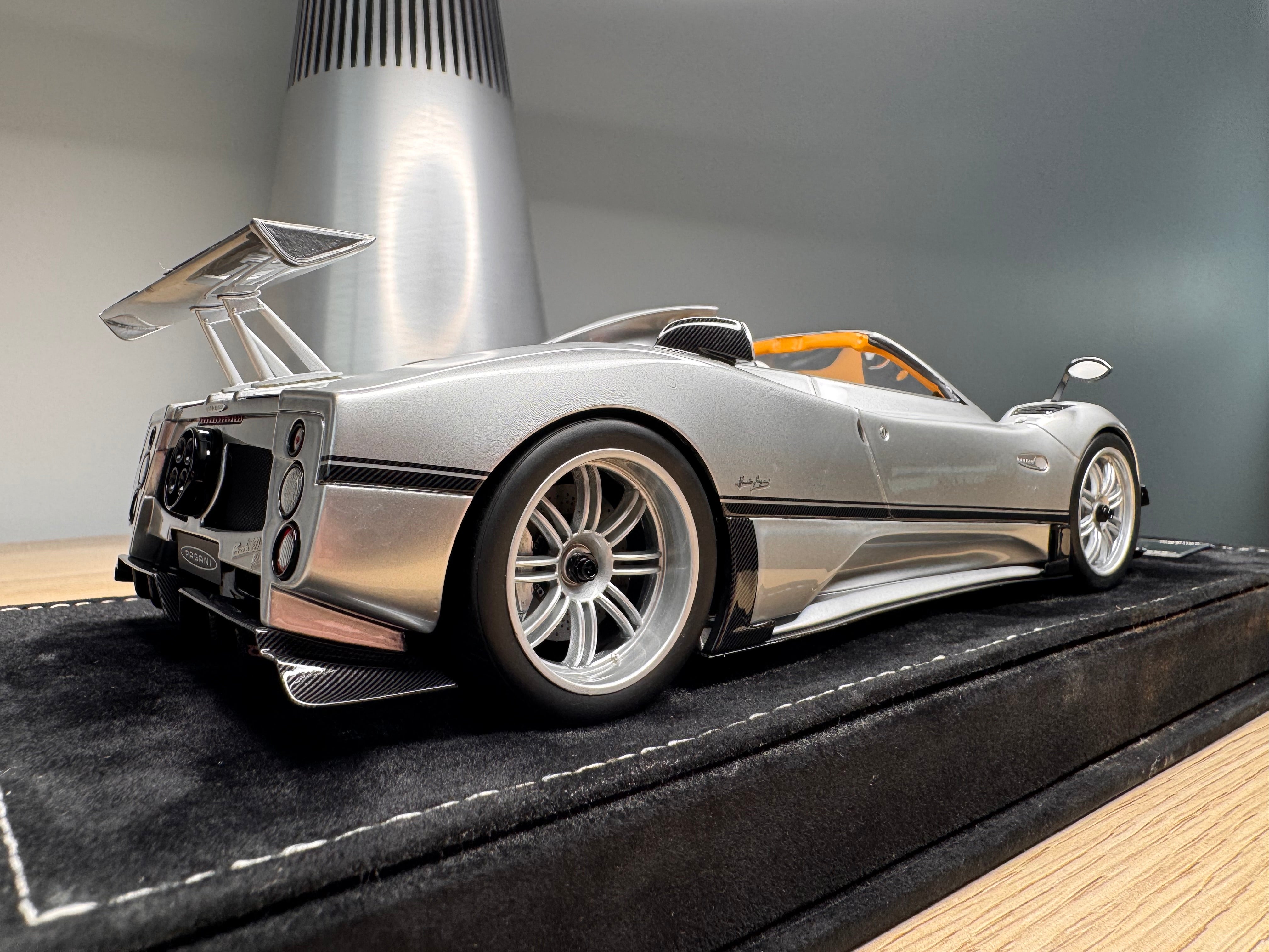 Pagani Zonda Cinque Roadster - Silver - 1:18