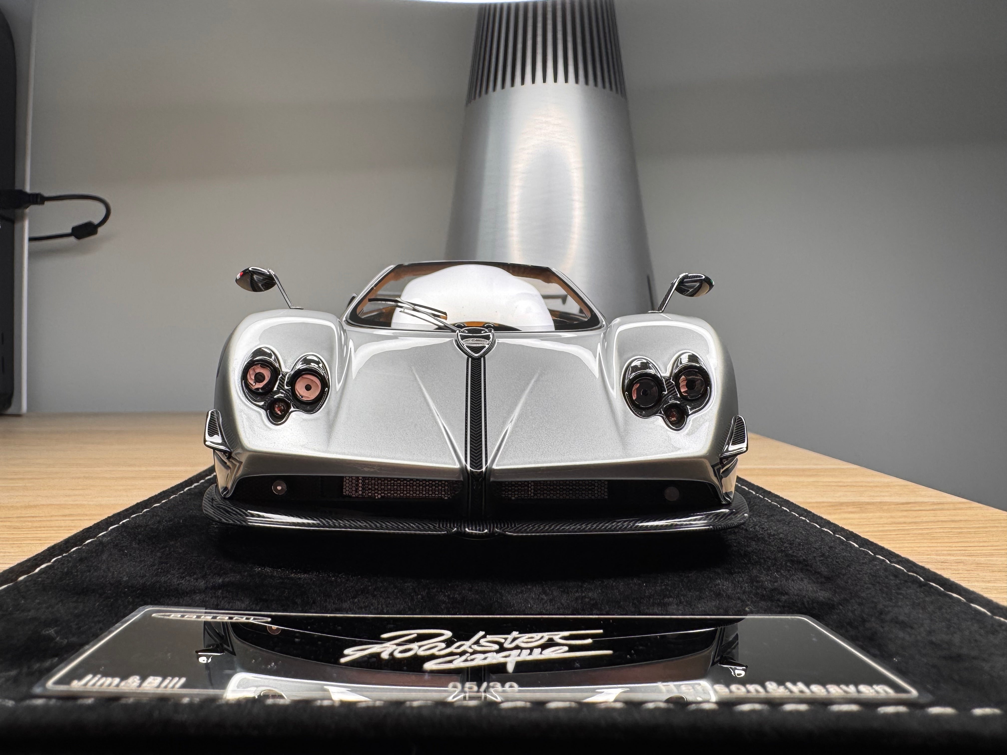 Pagani Zonda Cinque Roadster - Silver - 1:18