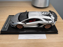 Load image into Gallery viewer, Lamborghini Aventador SVJ - Grigio Antares - 1:18
