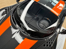 Load image into Gallery viewer, Bugatti Chiron Super Sport 300 - Black Carbon &amp; Orange - 1:18
