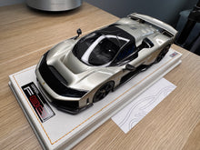 Load image into Gallery viewer, Ferrari F80 - Alluminio Lucido LE49 - 1:18

