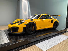 Load image into Gallery viewer, Porsche 911 GT2RS - Racing Yellow - 1:18
