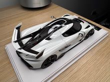 Load image into Gallery viewer, Koenigsegg Jesko PMC Special Project - Crystal White - 1:18
