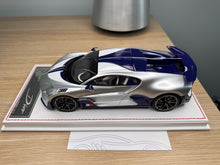 Load image into Gallery viewer, Bugatti Divo - bright silver (glossy) - 1:18
