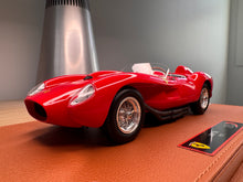 Load image into Gallery viewer, Ferrari 250 Testarossa 1957 - red - 1:18
