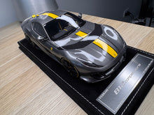 Load image into Gallery viewer, Ferrari 812 Competizione - Grigio Silverstone - 1:18
