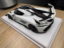 Load image into Gallery viewer, Koenigsegg Jesko PMC Special Project - Crystal White - 1:18
