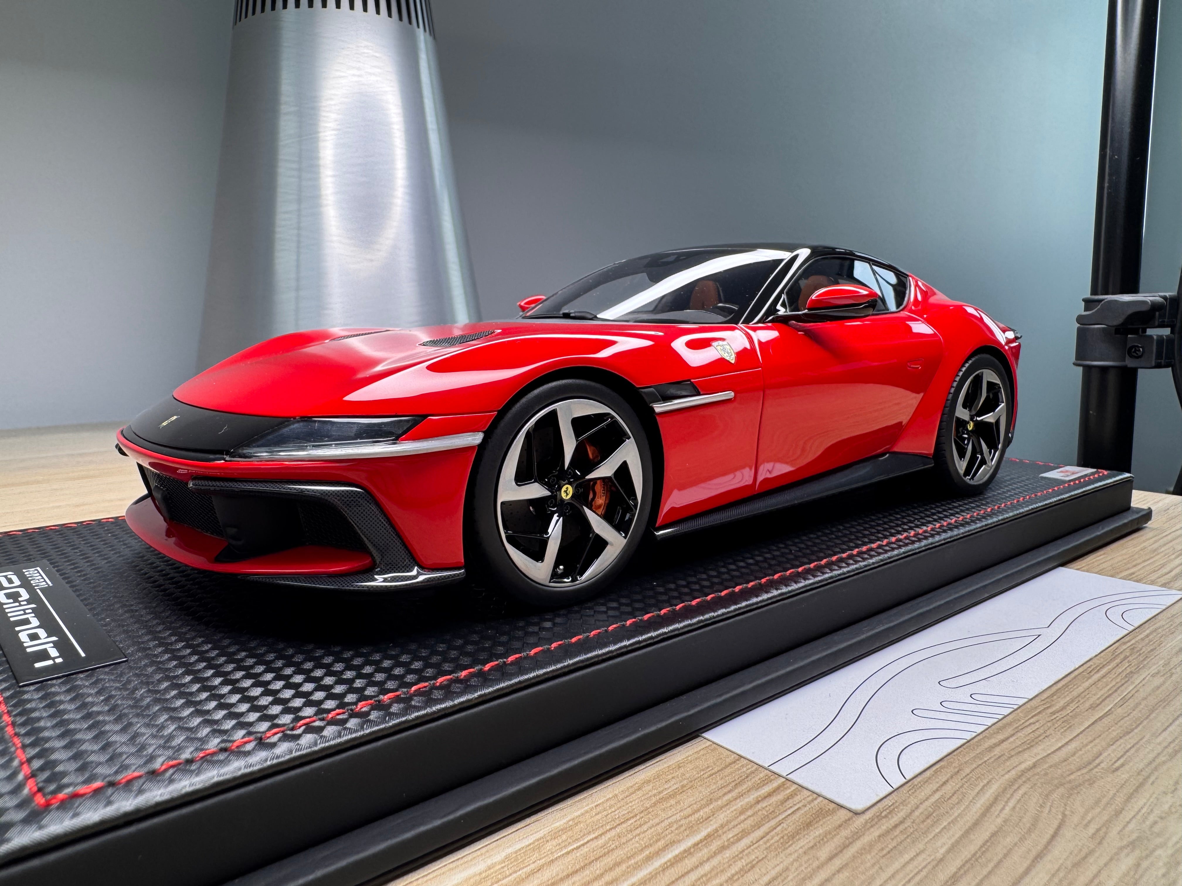 Ferrari 12 Cilindri - Rosso Corsa - 1:18