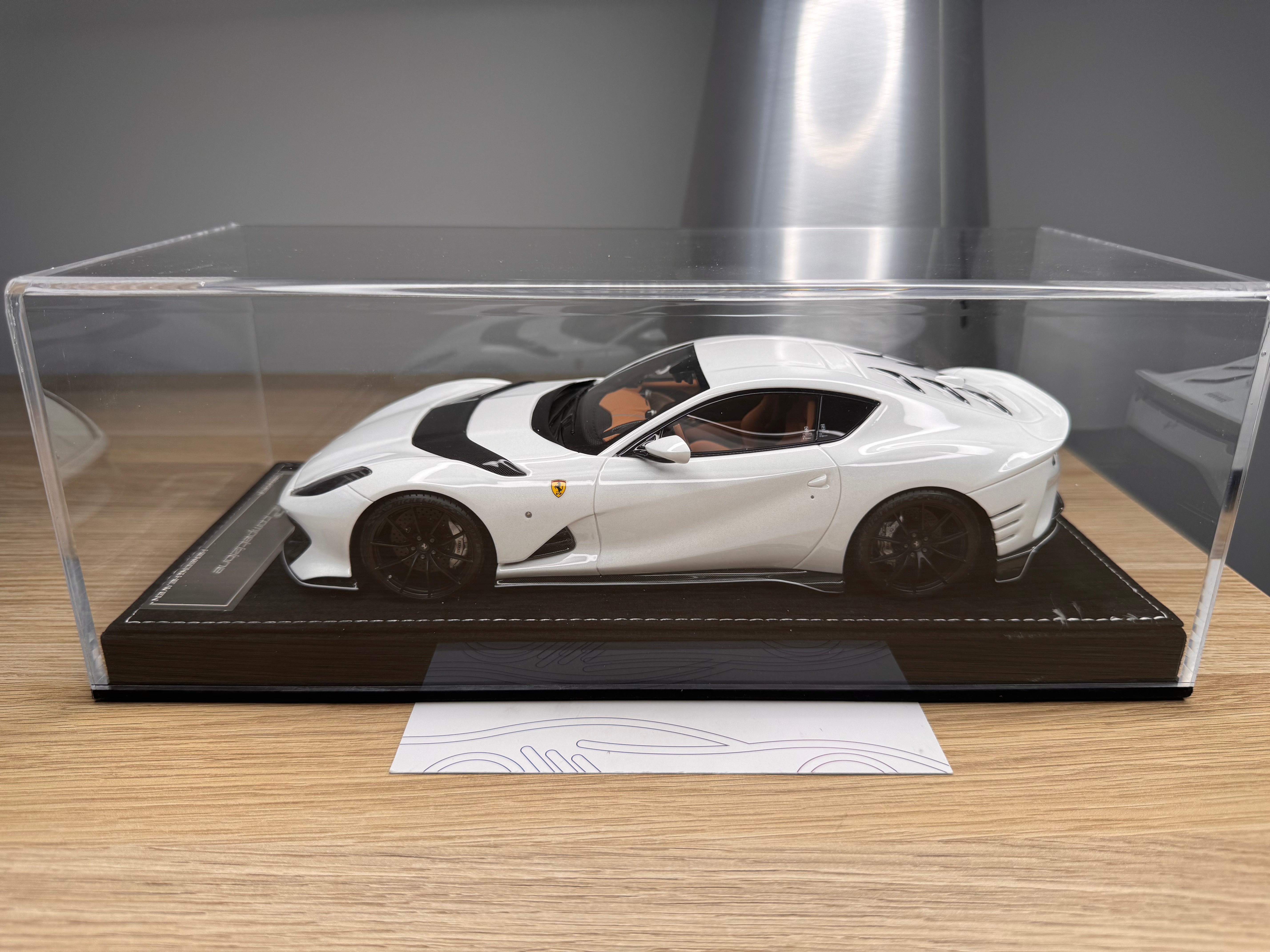 Ferrari 812 Competizione - Arcobaleno Lucido - 1:18