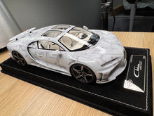 Load image into Gallery viewer, Bugatti Chiron Super Sport - White Griotte - 1:18
