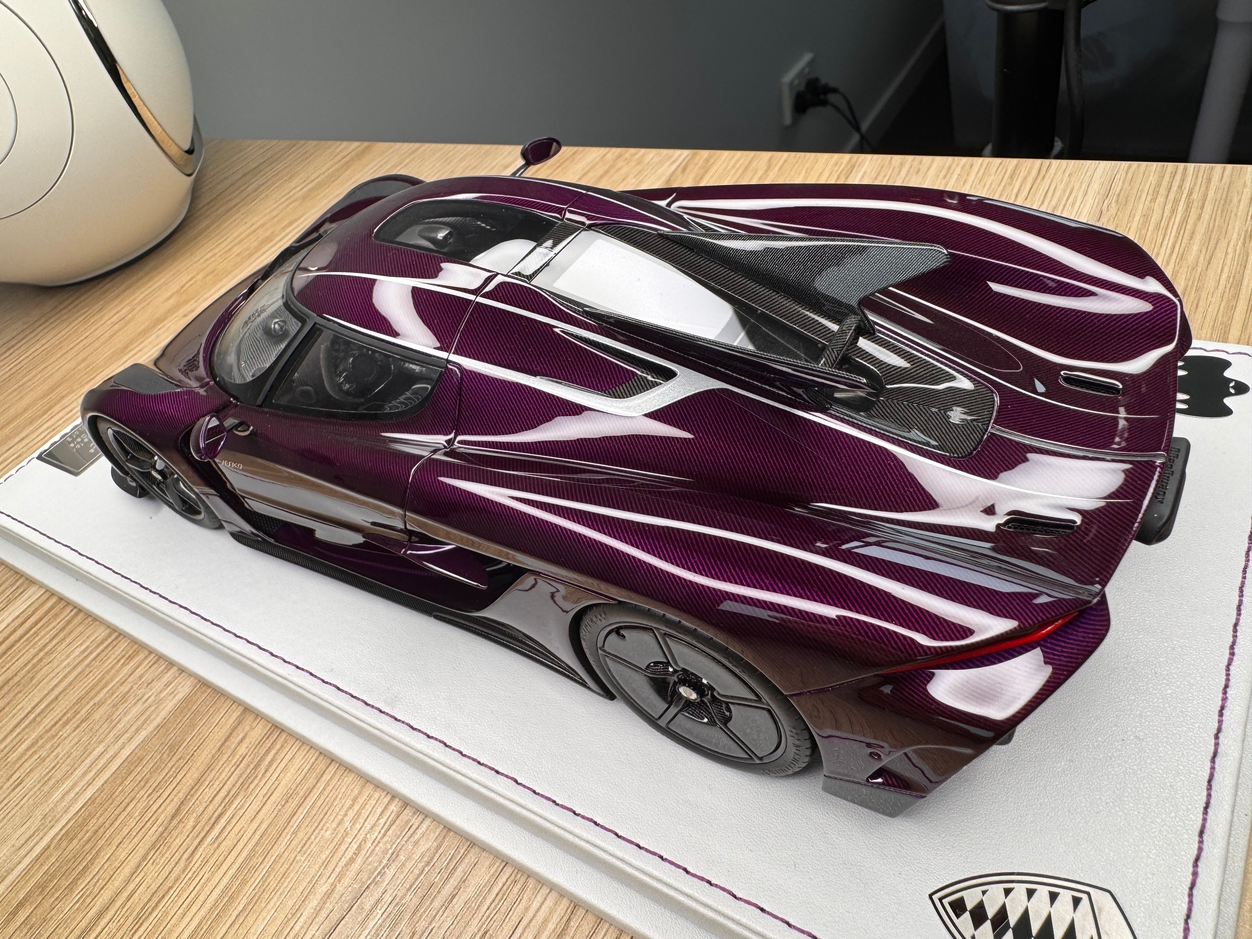 Koenigsegg Jesko Absolut PMC Special Project - Purple Tinted Carbon - 1:18