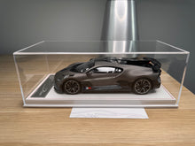 Load image into Gallery viewer, Bugatti Divo - titanium silver / Blancpain (matte) - 1:18
