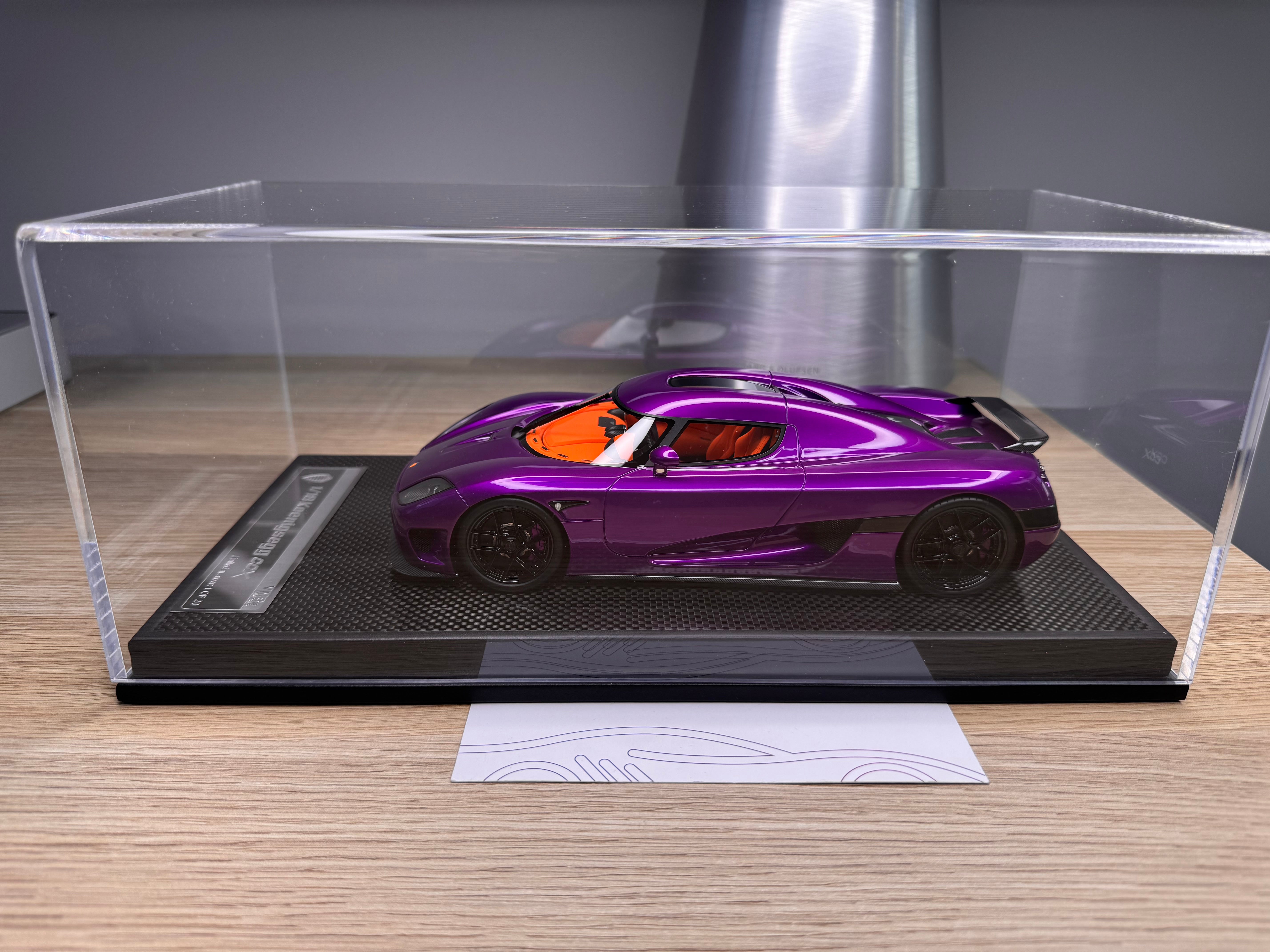Koenigsegg CCX - Purple - 1:18