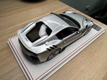 Load image into Gallery viewer, Ferrari F12tdf - Metallic Silver - 1:18
