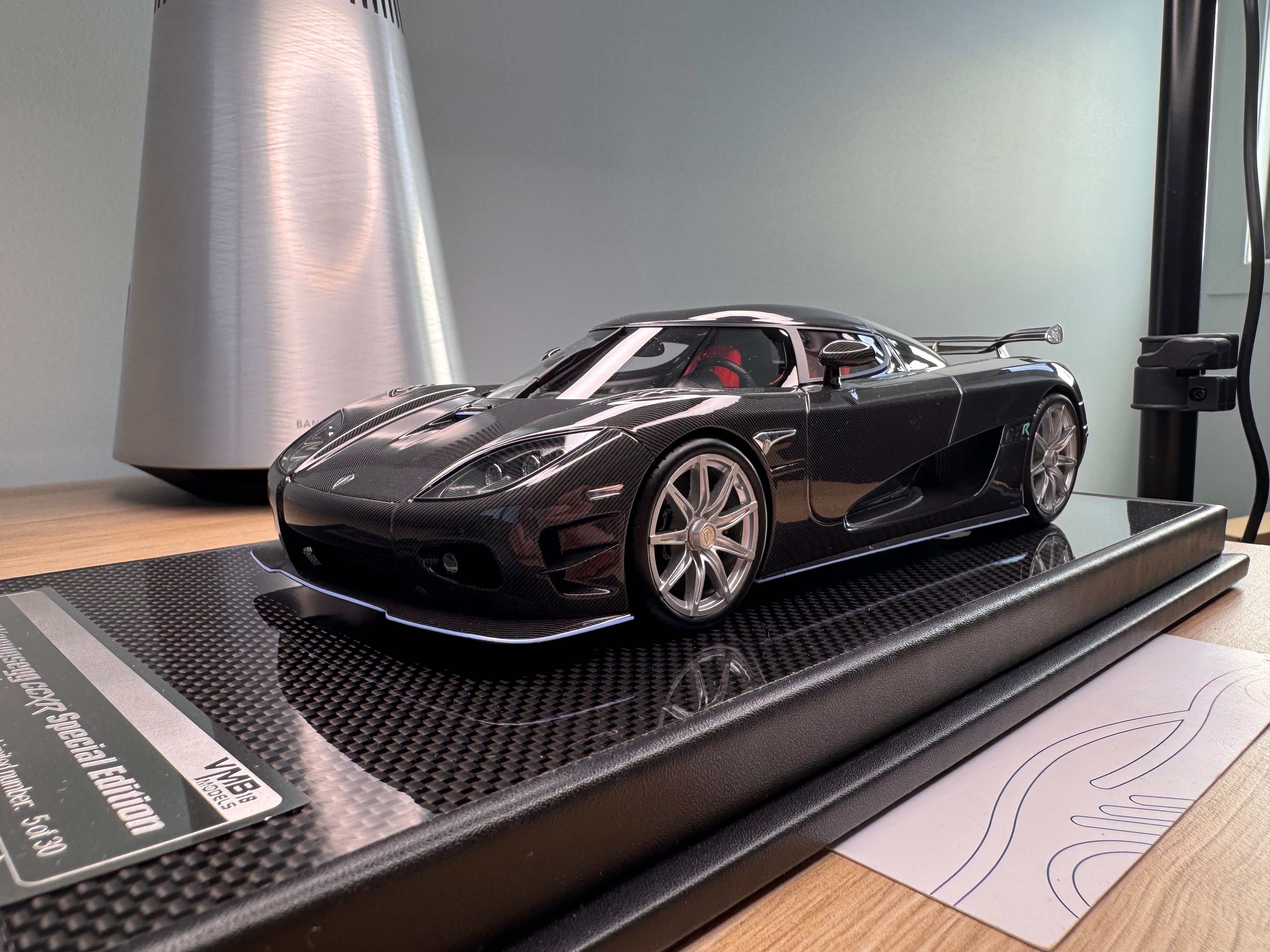 Koenigsegg CCXR - Black Carbon - 1:18