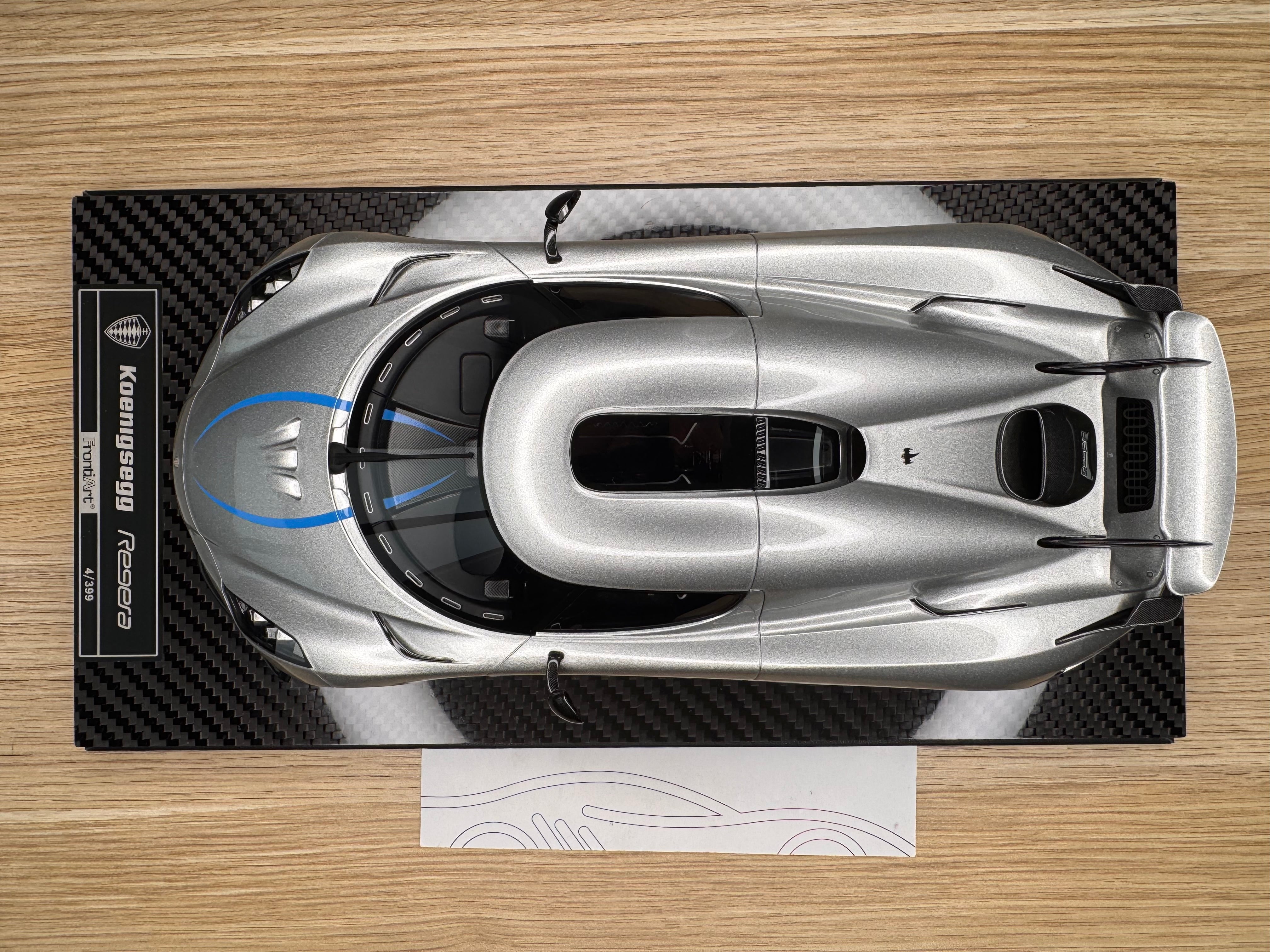 Koenigsegg Regera - Moon Silver with carbon wheels - 1:18