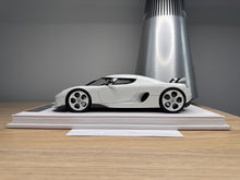 Load image into Gallery viewer, Koenigsegg CC850 PMC Special Project - crystal white #7519 Monterey Car Week - 1:18
