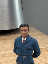 Load image into Gallery viewer, Enzo Ferrari figurine - 1:18

