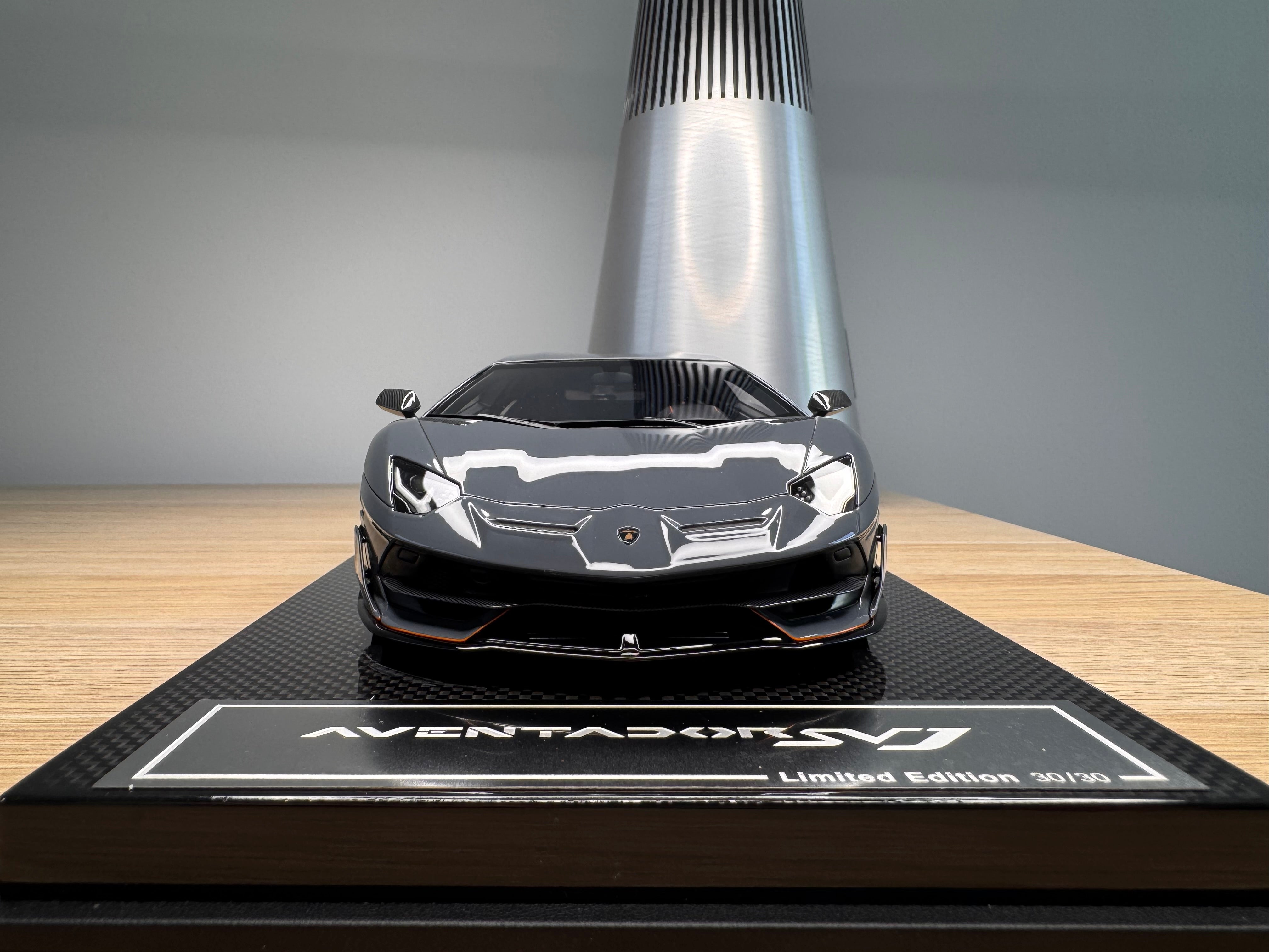 Lamborghini Aventador SVJ - Grigio Telesto - 1:18