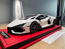 Load image into Gallery viewer, Lamborghini Revuelto - Bianco Siderale matte - 1:18
