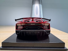 Load image into Gallery viewer, Lamborghini Aventador SVJ - Pearl White / Rosso Khonsu - 1:18
