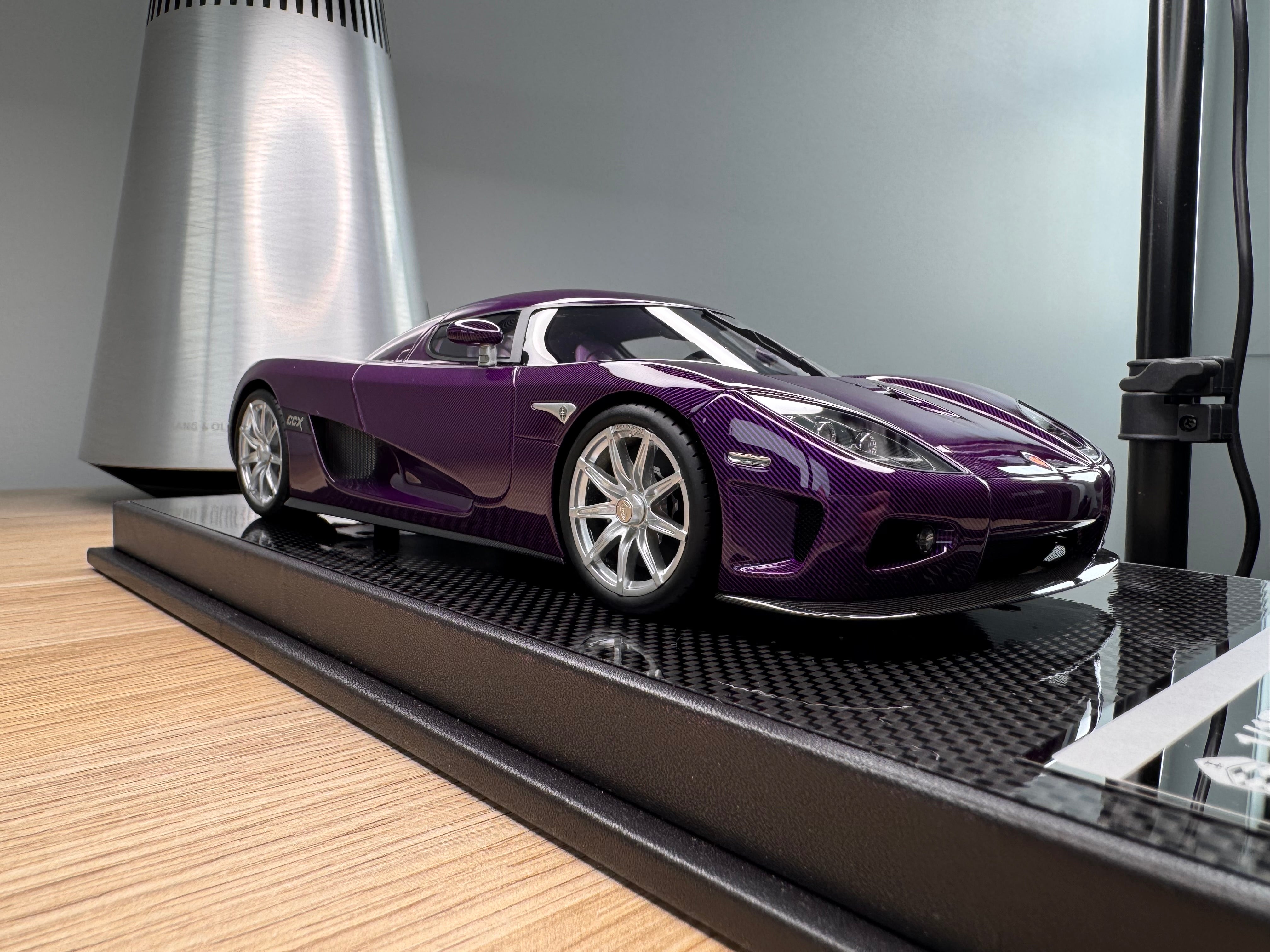 Koenigsegg CCX - Purple Carbon - 1:18