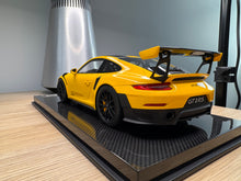 Load image into Gallery viewer, Porsche 911 GT2RS - Racing Yellow - 1:18
