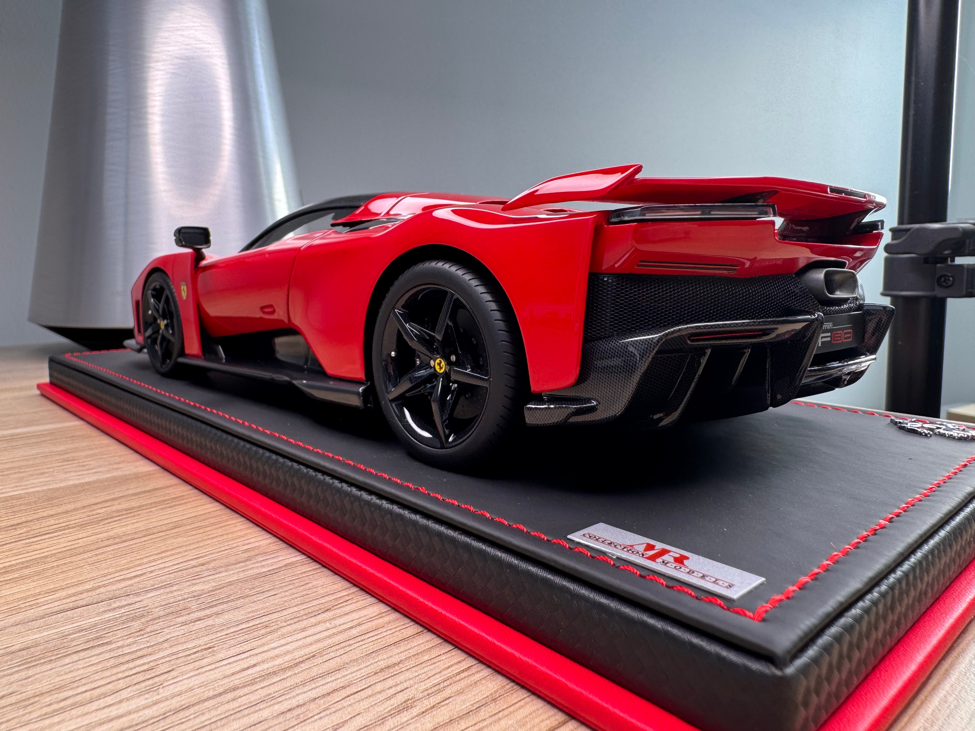 Ferrari F80 - MR Rosso Corsa - 1:18
